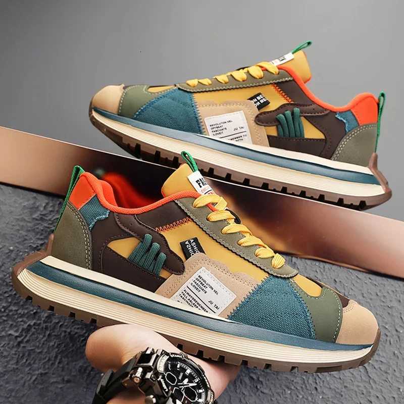 2025 Hot Sale Spring Mens Lightweight Thick Sole Trend Fashion Lowtop Casual Board Shoes Sneakers Men Platform Shoes Z250905