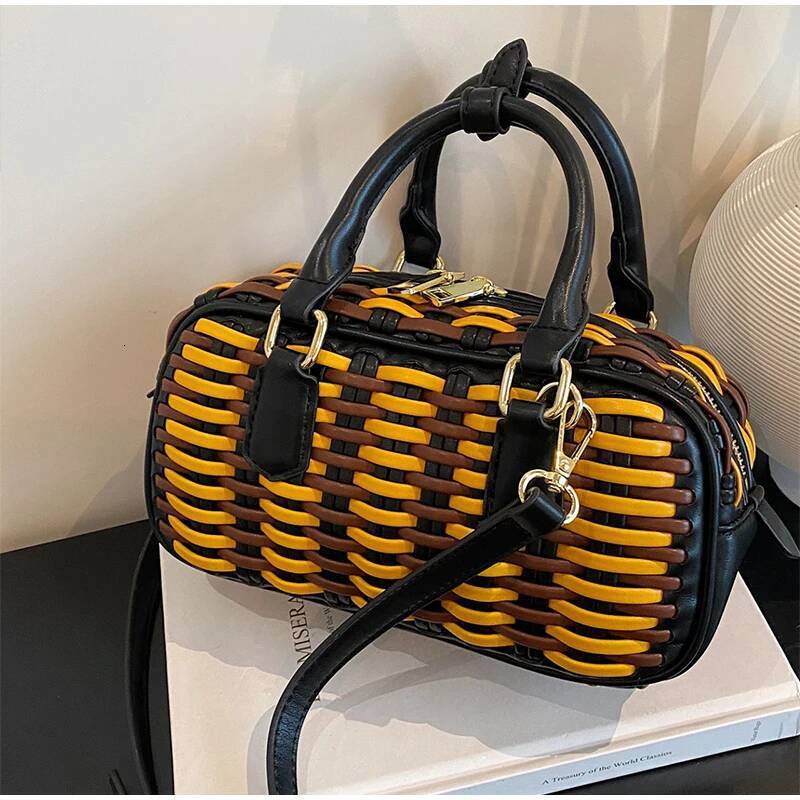 Brand Retro Hand-woven Shoulder Fashion Color Matching Large Capacity Handbag High-end Crossbody Underarm Hot Women' Bag high-quality