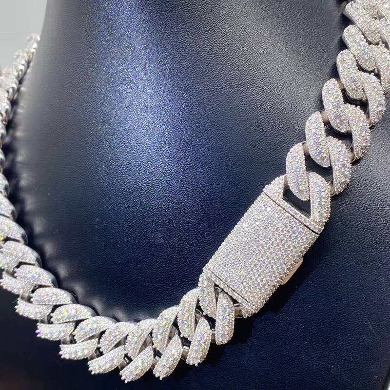 Good Quality 20mm Moissanite Mimai Cuban Chain Men in 925 Silver