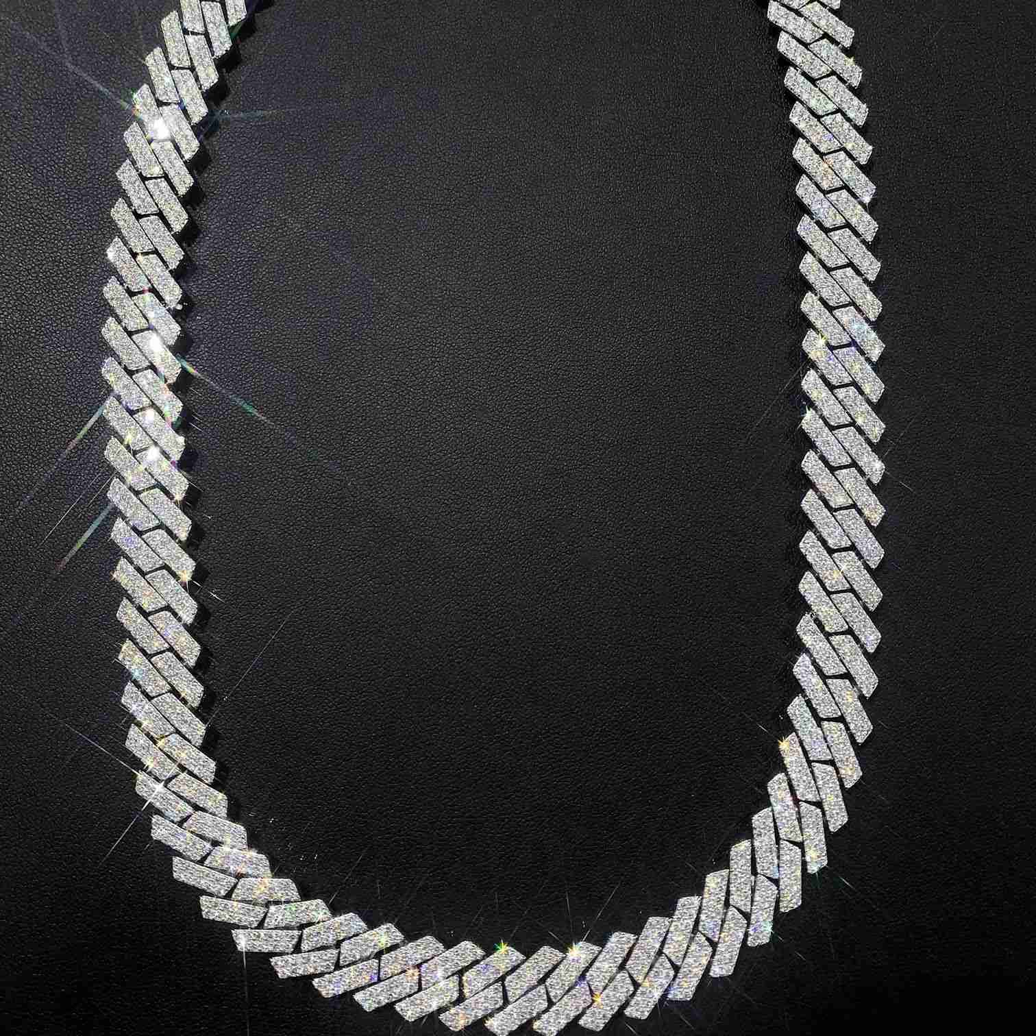 VOAINO Full Pave Cuban Chain Round Brilliant Cut Simulated Diamonds 18K White Gold Plated Hiphop Link Necklace Unisex Gift