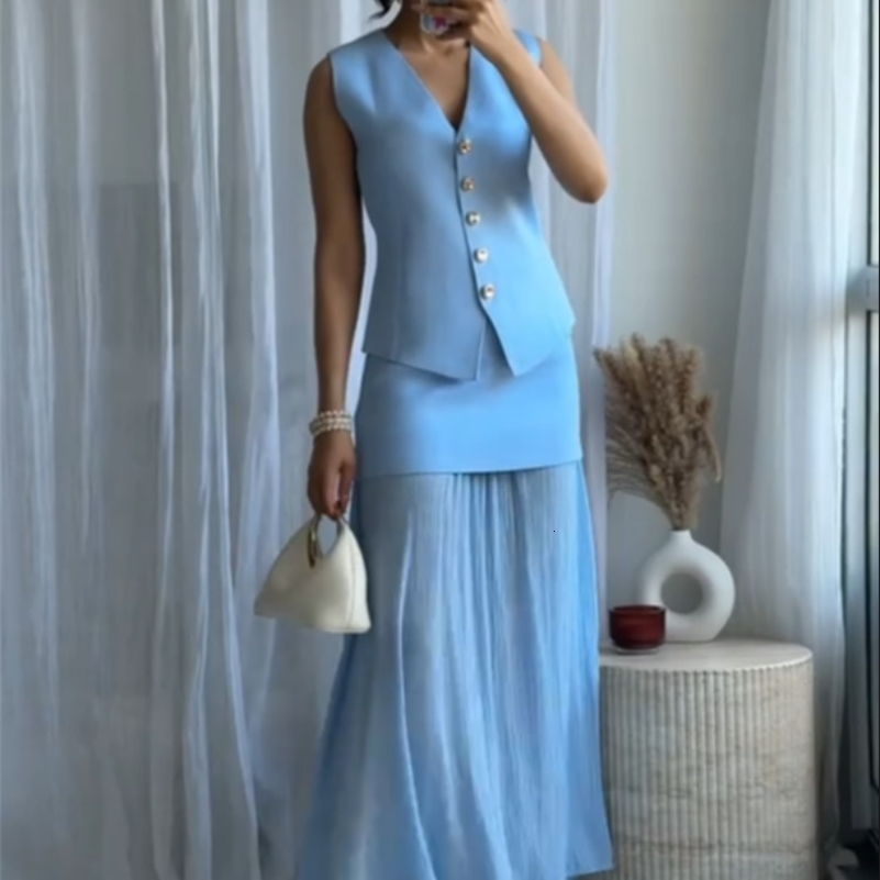 Knitted Casual Tank Top Pleated Skirt Sets Women Single Breasted Vneck Sleeveless Vest Patchwork Skirts Suits 2025 Summer Chic 250905