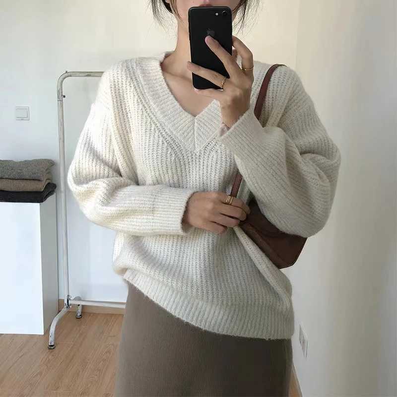 HELIAR 2025 Knitted Solid Sweater Long Sleeve Vneck Korea Style Autumn Winter Knitwear Pullovers Women Jumper Chic Tops Z250905