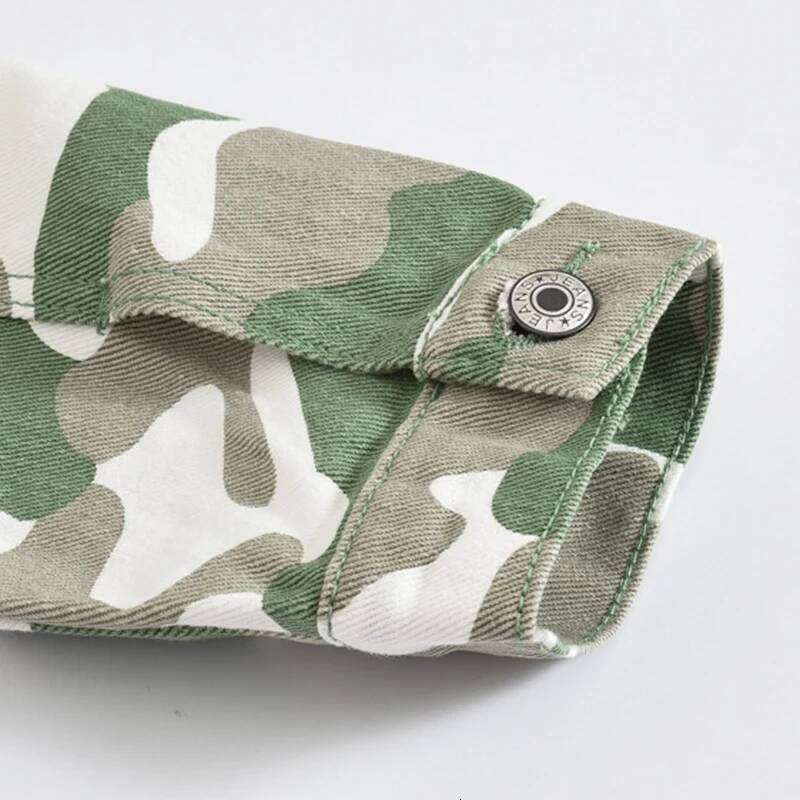 Men's Camouflage Printed Denim Jacket Casual Coat Army Green Red