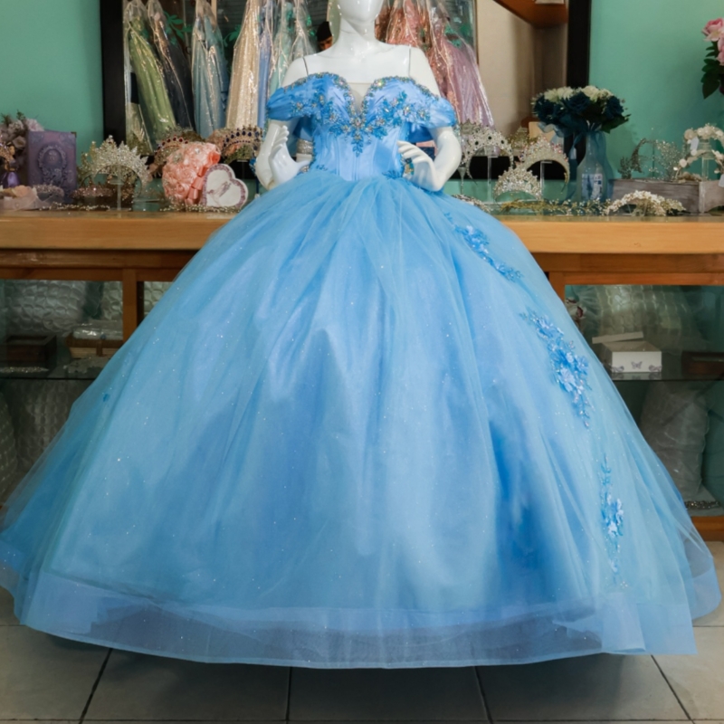 Sky Blue Shiny Quinceanera Dresses Off Shoulder Ball Gown Sweet 16 Dress Applique Lace Beading Crystal Bow Tull Birthday Party Vestidos 15 De Anos