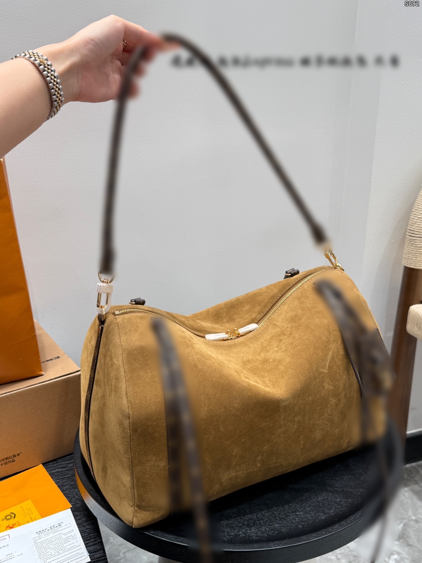 Convertible Travel Backpack: Hands-Free Option with Integrated Shoulder Harness