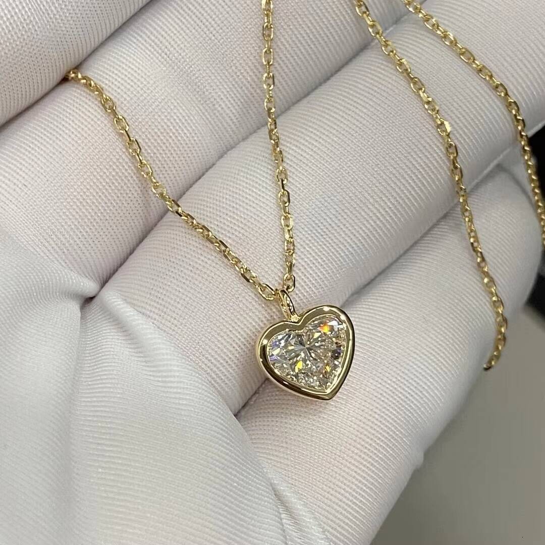 18k Yellow Gold 2CT Heart Cut VVS1 Lab Grown CVD Diamond Necklace Women Jewelry