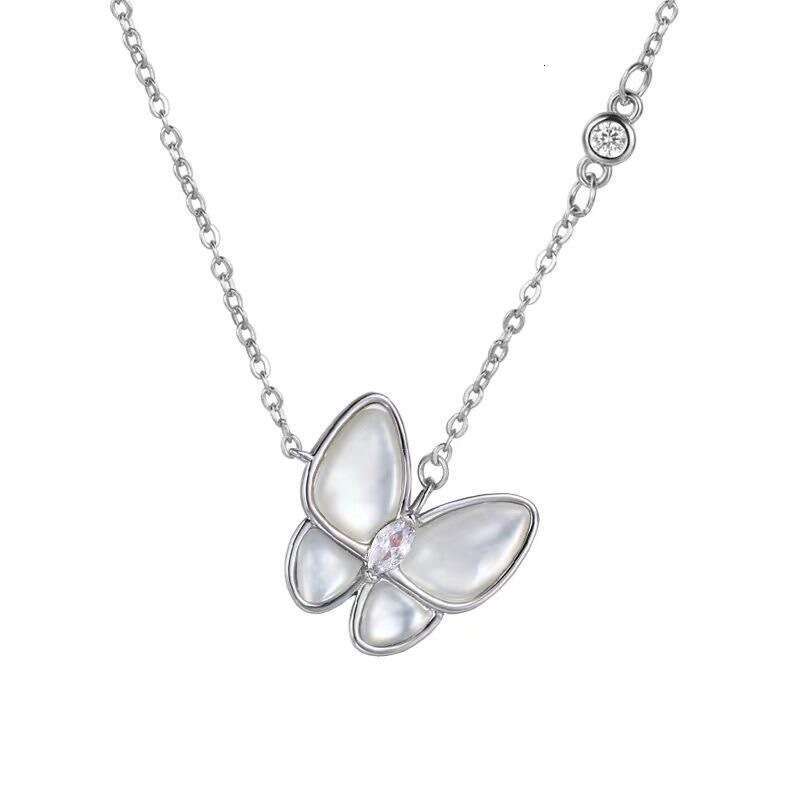 Seiko White Mother-of-Pearl Necklace for Women, Ins Style, Light , Fashionable, Elegant, High-End Feel, Full Dia Butterfly Collarbone Chain