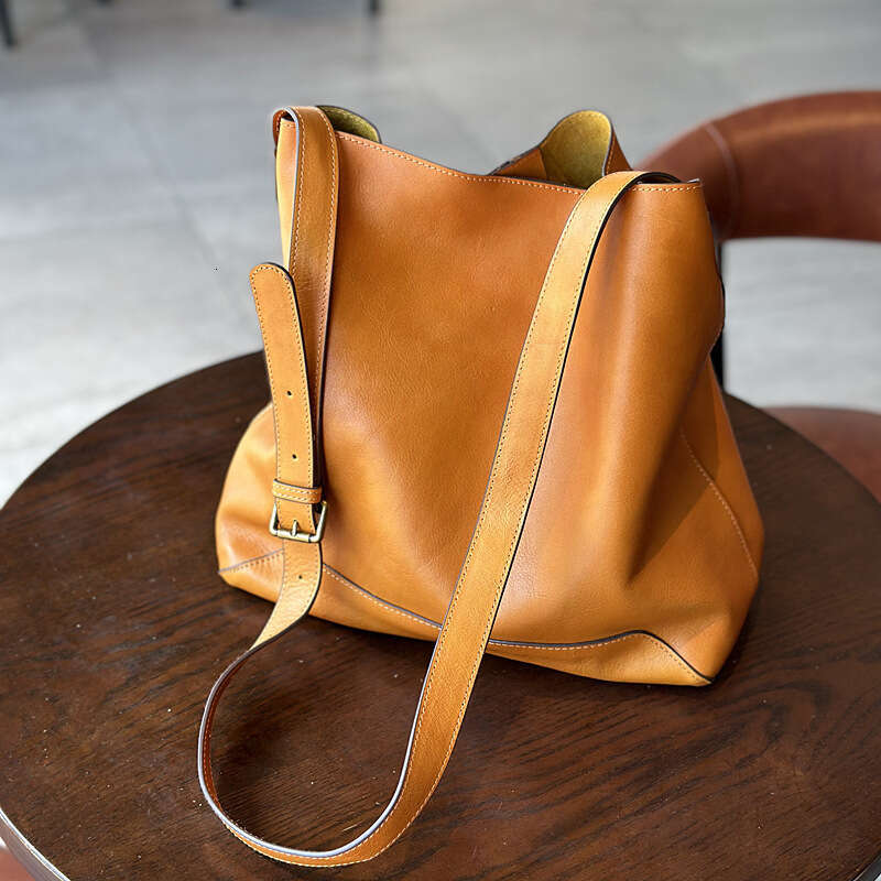Korean Style Bucket Genuine Leather Women's Vegetable Tanned Tote Large Capacity Cowhide Shopping Single Shoulder Crossbody Bag