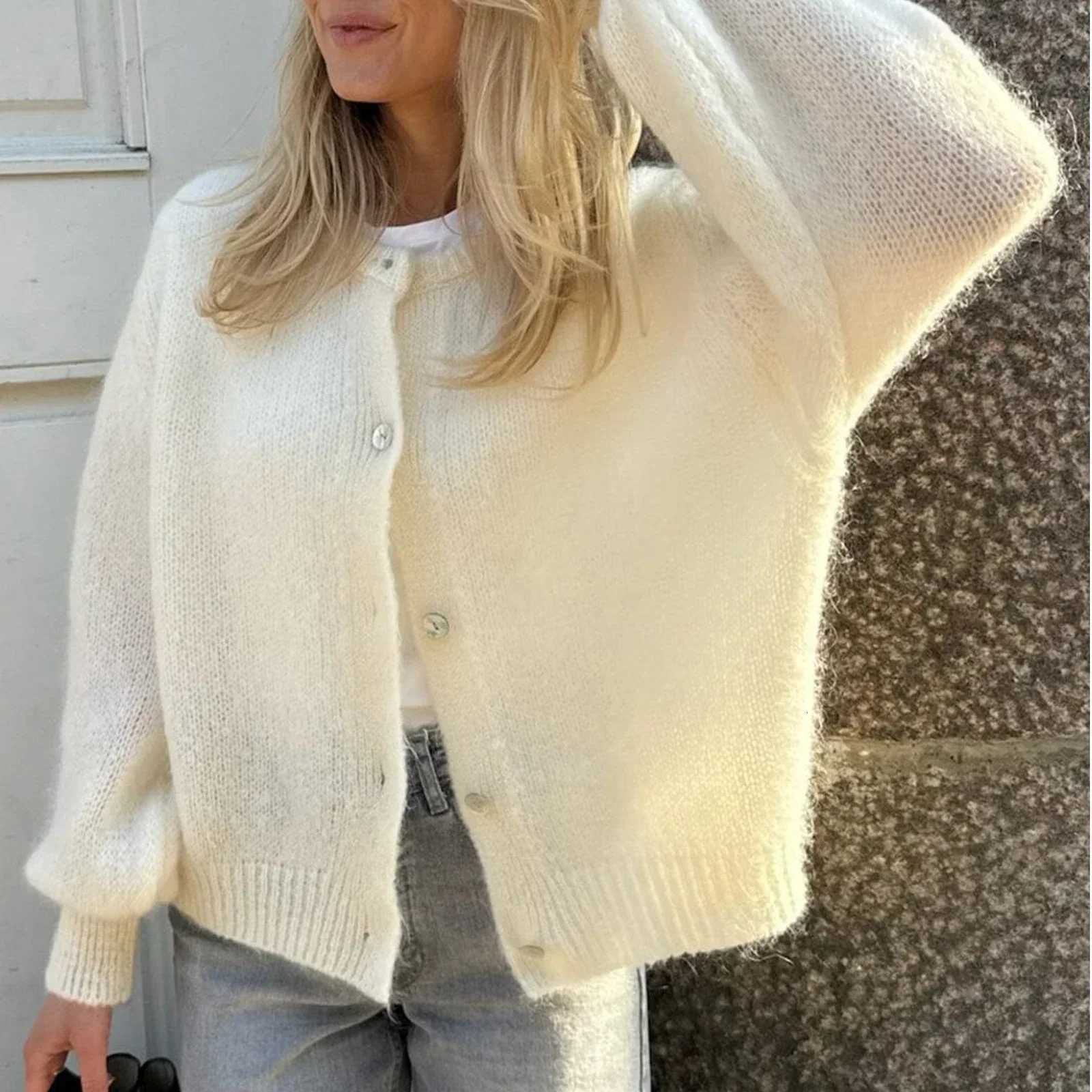 Women Solid Knitted Single Breasted Cardigan Oneck Long Sleeve Loose Soft Sweater 2024 Autumn Lady Knitwear Z250905