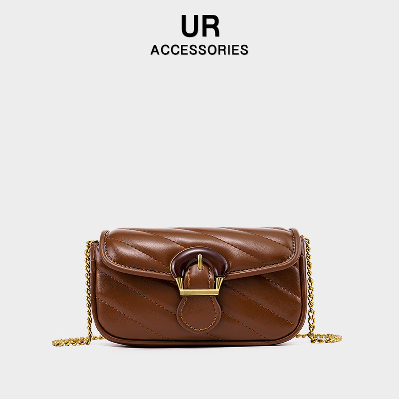 2025 New Women's Light Horseshoe Buckle Soft Leather Chain Small Fragrant Style Daily Crossbody Niche Bag