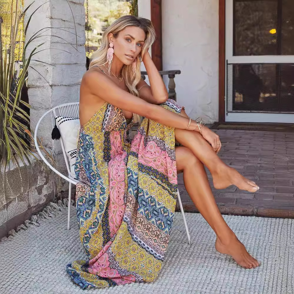 2025 Summer Vneck Sexy Backless Spaghetti Strap Printed Flared Dress Womens Fashion