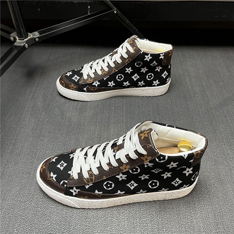 casual shoe Free shipping leisure sports High top board Versatile shoes spirit of young men trendy youth lace up high top men's shoes hot