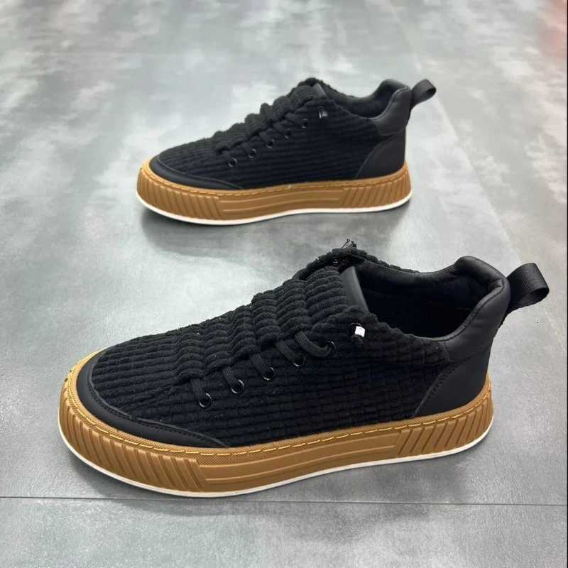 Platform Male Sneakers Lightweight Men Shoes Breathable Canvas Casual Shoes 2023 New Running Sport Shoes for Men Zapatillas Lona Z250905