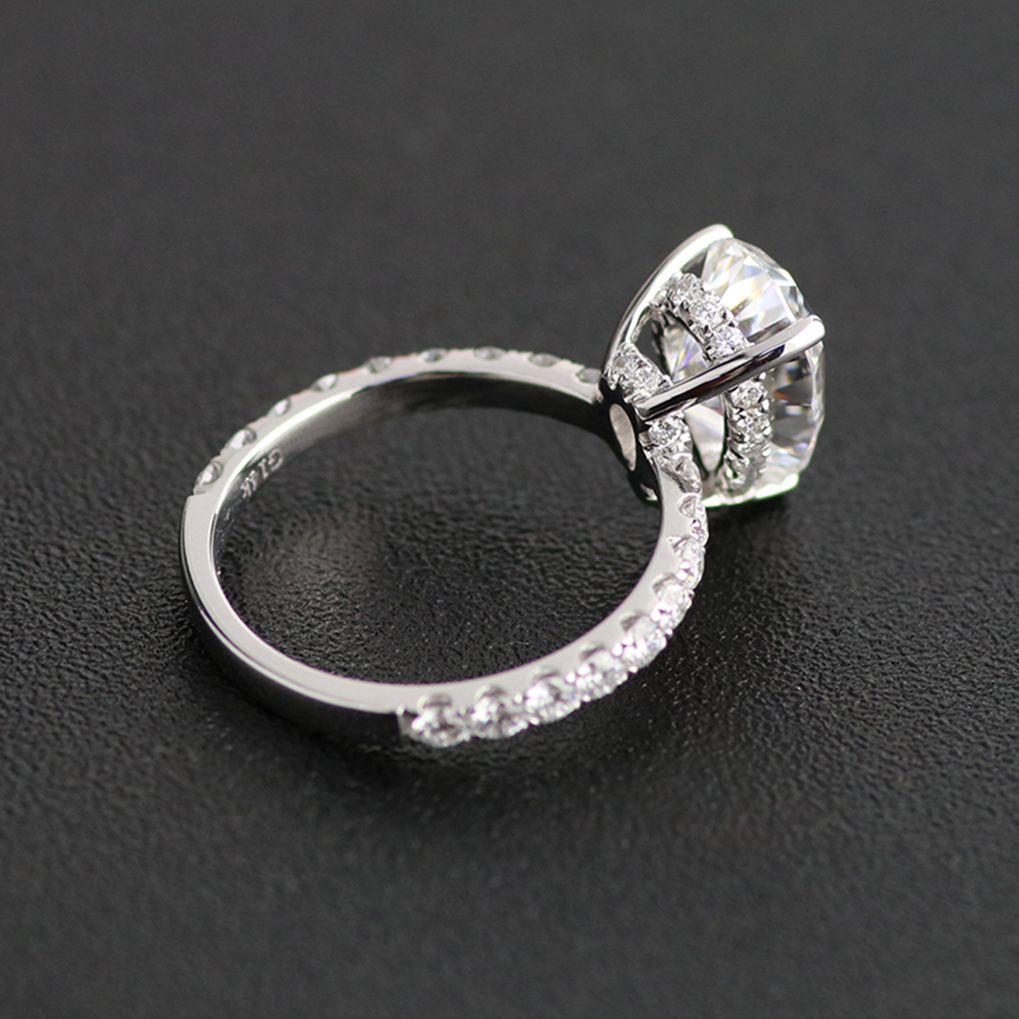 Half Pave Setting Pear Cut Moissanite Diamond Ring with 3ct Pear Moissanite