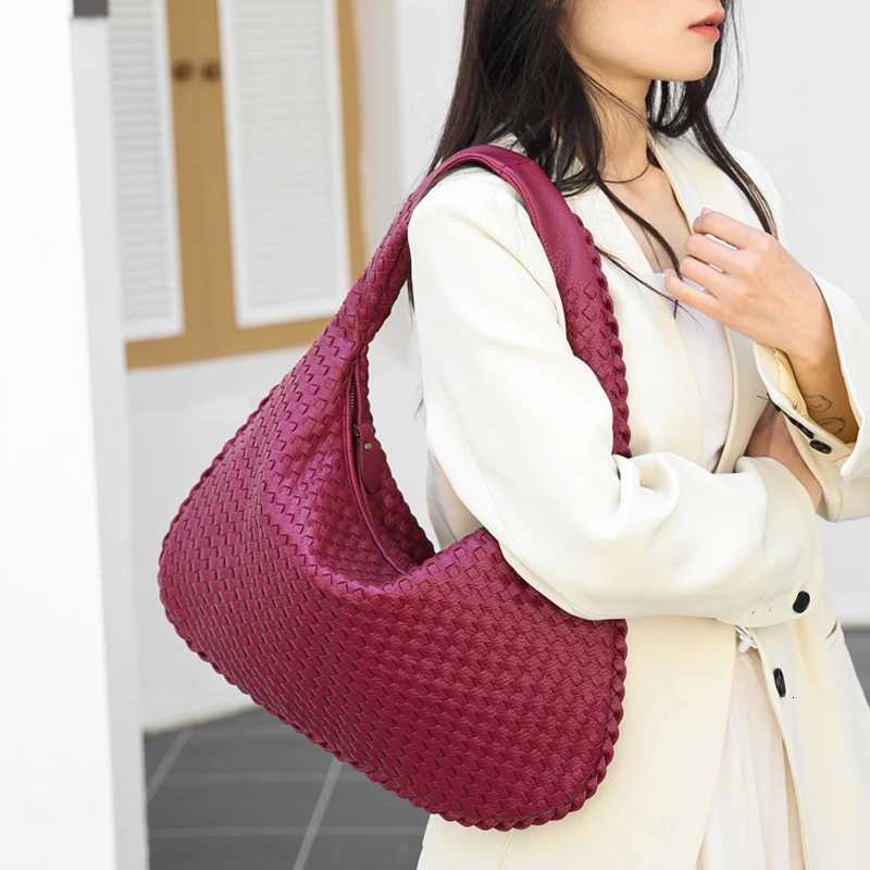 woven women handbags 2024 new arrival messenger bag good shoulder bag Z250903