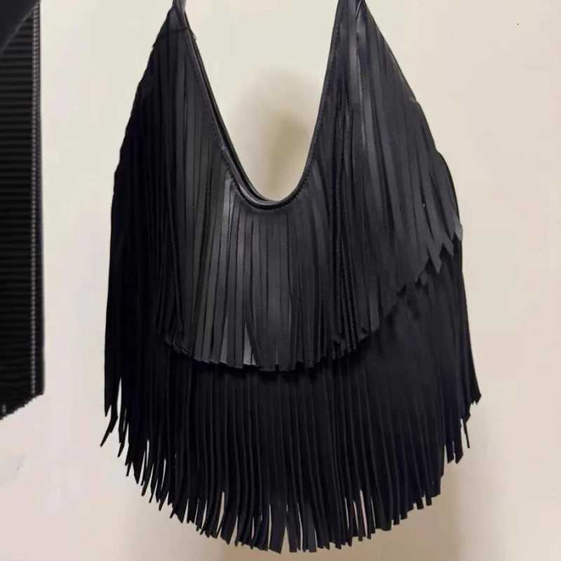 Long Tassels Women Handbag Fashion Shoulder Bags for Ladies Hand Bag Soft PU Leather Casual Hobos Armpit Bag Female Tote Autumn Z250903