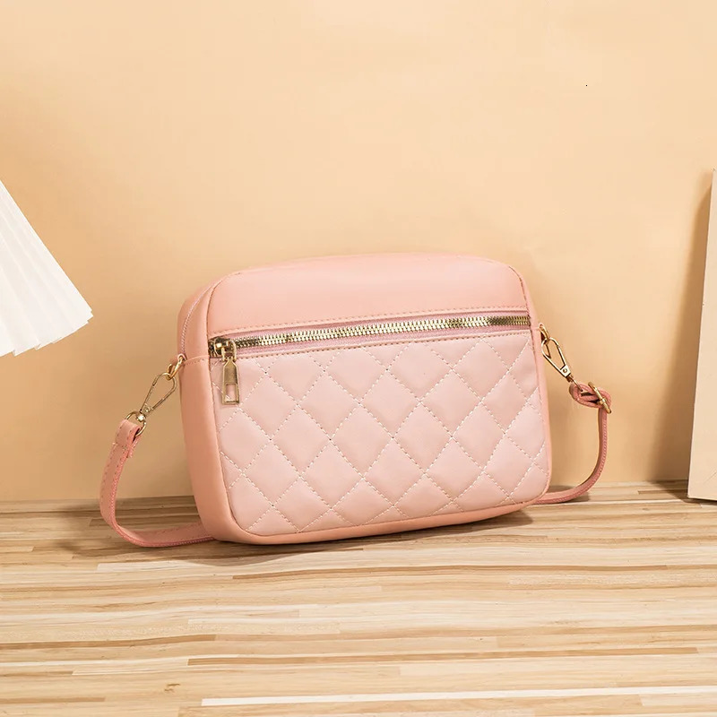 Ladies With Highend And Exquisite Bags Womens Summer Handbag Versatile Foreign Trade Crossbody Small Square Bags 250903