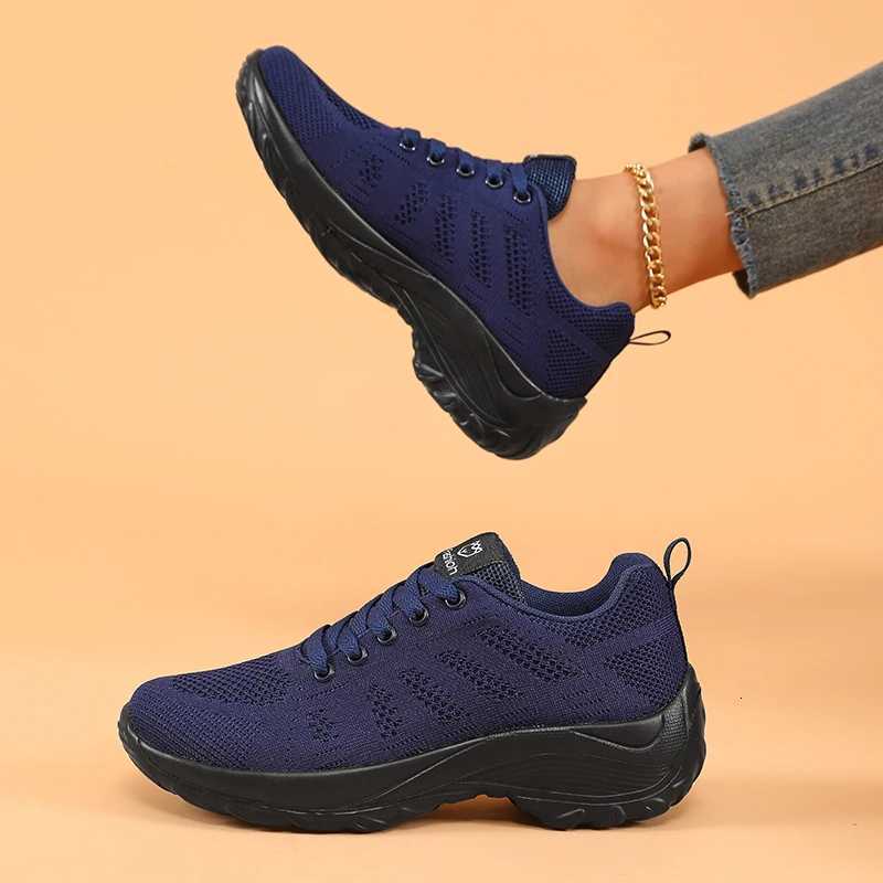 Womens Shoes New Style Womens Fashion Thick Soled Sports Leisure Shoes Trendy Versatile Lightweight Mesh Shoes Womens Style Z250905