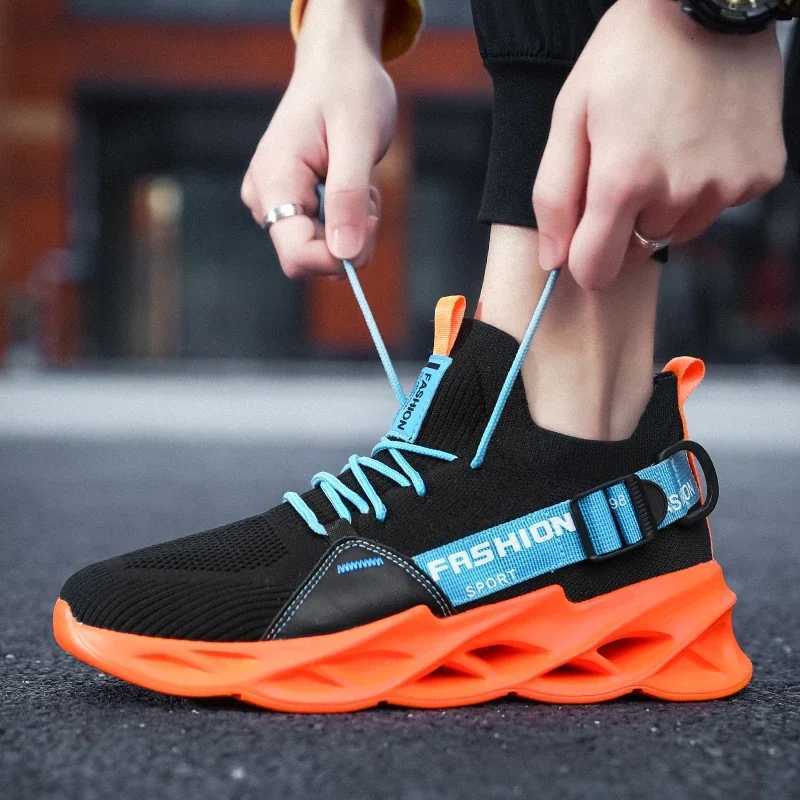 100 Cotton Sneakers Men Mesh Breathable Casual Men Shoes Unisex Light Soft Thick Sole Hole Couple Shoes Athletic Sneakers Women Shoes Z250905