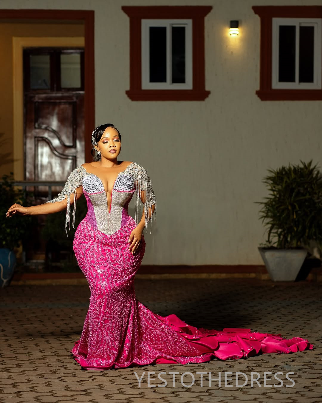 Plus Size Fuchsia Prom Dress 2025 Evening Dresses Elegant Dresses For Special Occasions Illusion Beaded Lace Tassel Birthday Dress Second Reception Go