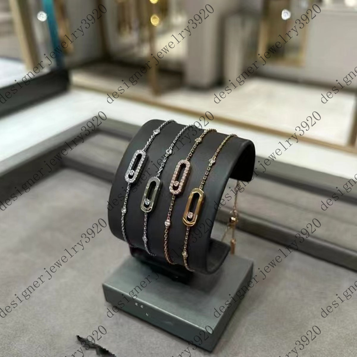 Designer bracelet luxury bracelets designer for women gemstones solid colour with diamonds design revolve hard body bracelet23232