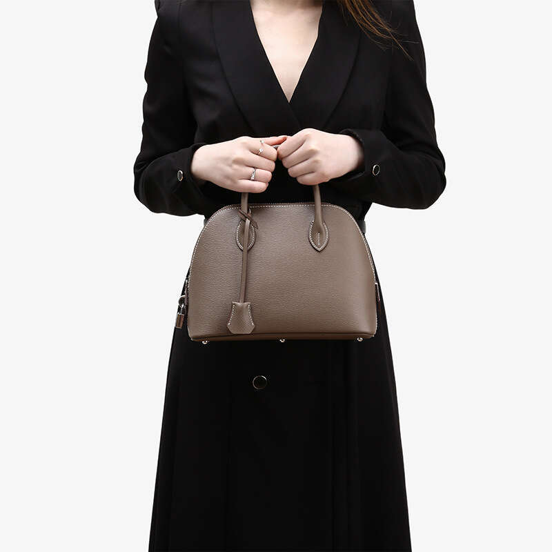 Top Layer Cowhide Bag for Women, Handheld Shell Genuine Leather Women's Shoulder Bowling Crossbody Bag, Fashionable and Versatile