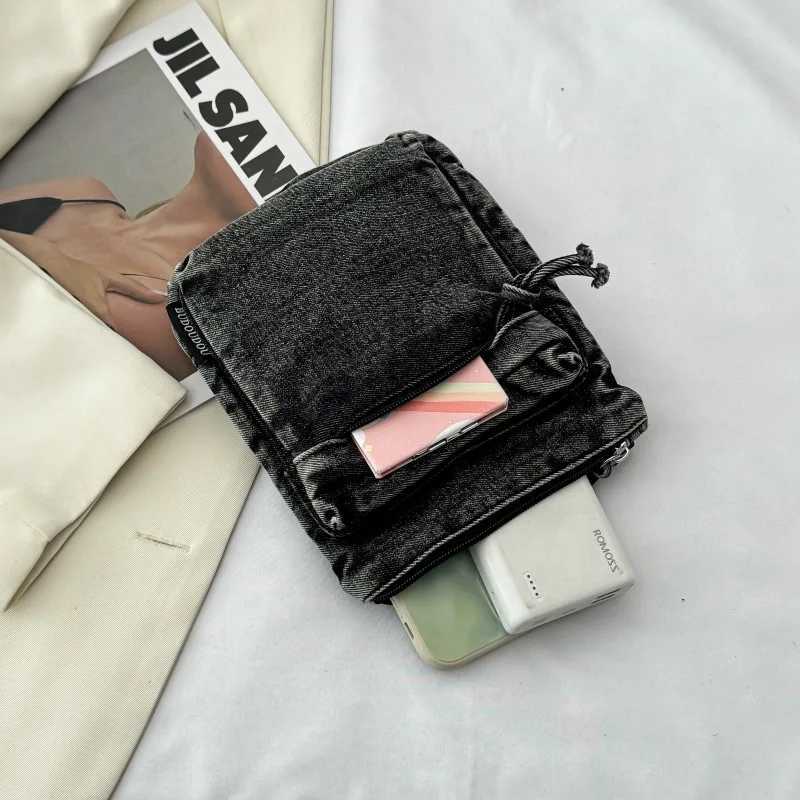 Stylish Denim Shoulder Bag for Women 2025 New Design Lightweight Spacious Crossbody Purse Best Gift Idea Z250903