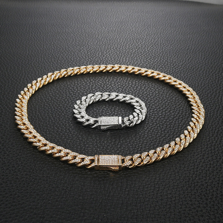 GZYS JEWELRY Wholesale Waterproof 12mm Stainless Steel Moissanite Moissanite Cuban Link Chain Necklace