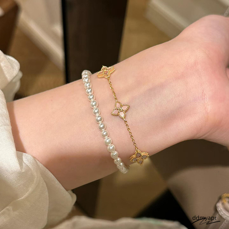 Fritillary Flower Petal ddmyday Pendant Palace Style Bracelet Exquisite Light High-End Hand Accessories ddmyday ddmyday ddmyday ddmyday