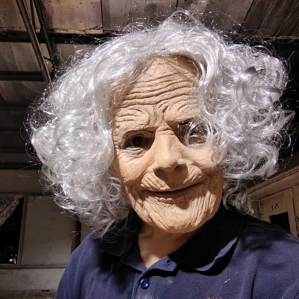 Realistic Granny Old Woman Latex Mask Moving Mouth Soft Rubber Lady Grandma Masques With Wig Halloween Costume PropsXJ250905