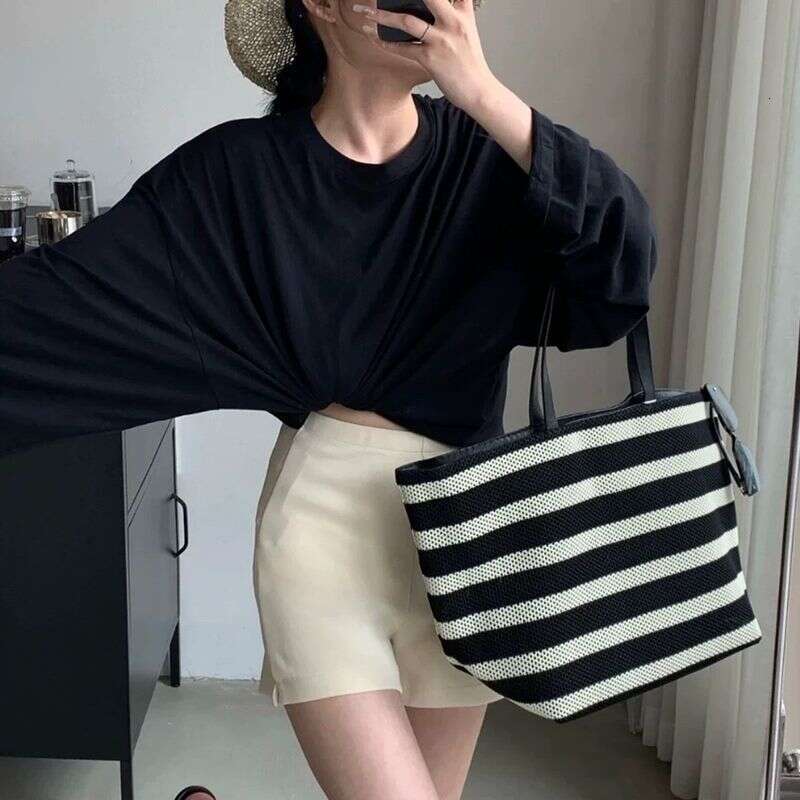 Textured Fashionable Black And White Grid Pattern Large Capacity Tote One Shoulder Woven Lazy Style Light Holiday Shopping Bag