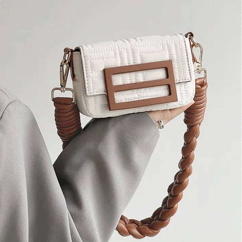 2024 Mobile Phone Woven Strip Mini Bag Single Shoulder Messenger Small Flap Crossbody Fashion Women Designer New