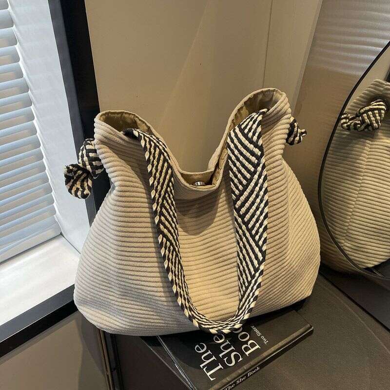 2024 New Bag Wo, High Capacity, High-End Feel, Large Tote, Office Handbag, Canvas Bag, Forest Style, Ins Style For