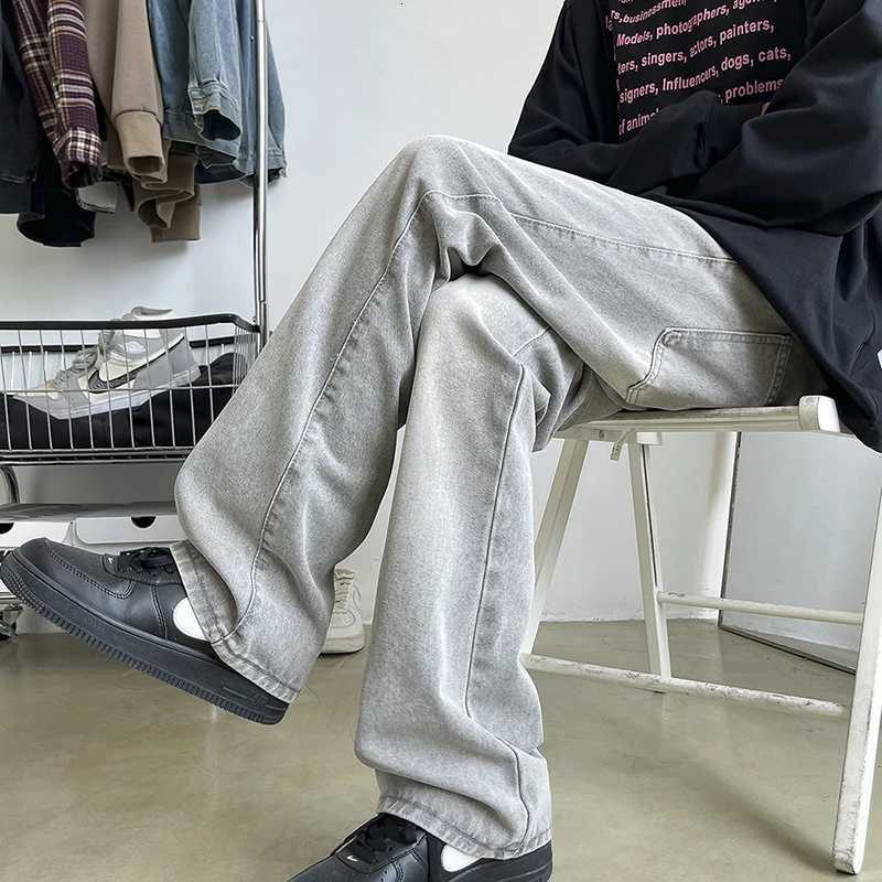 Mens Vintage Light Gray Bootcut Jeans Fashion Korean High Street Denim Trousers Elastic Waist Comfortable Pants Male Clothing W250905