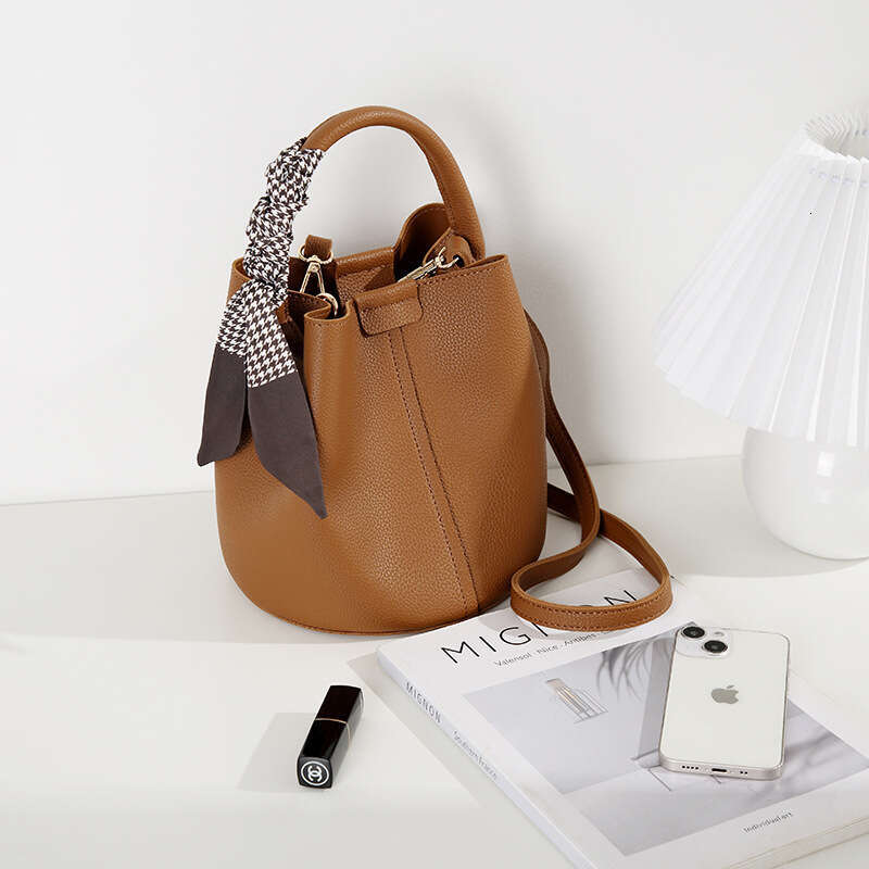 Women's Spring Summer New Classic Mother-Daughter Bucket Large Capacity Shoulder Crossbody Handbag Scarf Bag