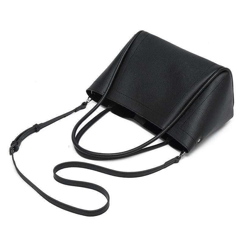 2025 Niche Commuter High-Quality Summer Fashion Versatile Large Capacity Crossbody Shoulder Handbag