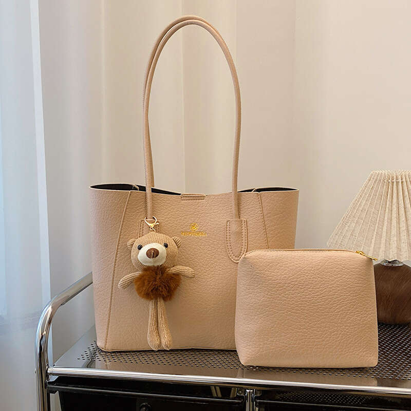 Korean Advanced Classroom Big For Women 2024 New Versatile Literary Commuter Fashion Large Capacity Shoulder Bag