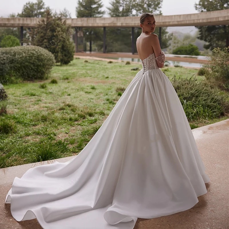 Simple A Line Wedding Dresses For Women Sequins Lace Pearls Bridal Gown Sleeveless Lace Up Sweep Train Dress Vestido De Novia