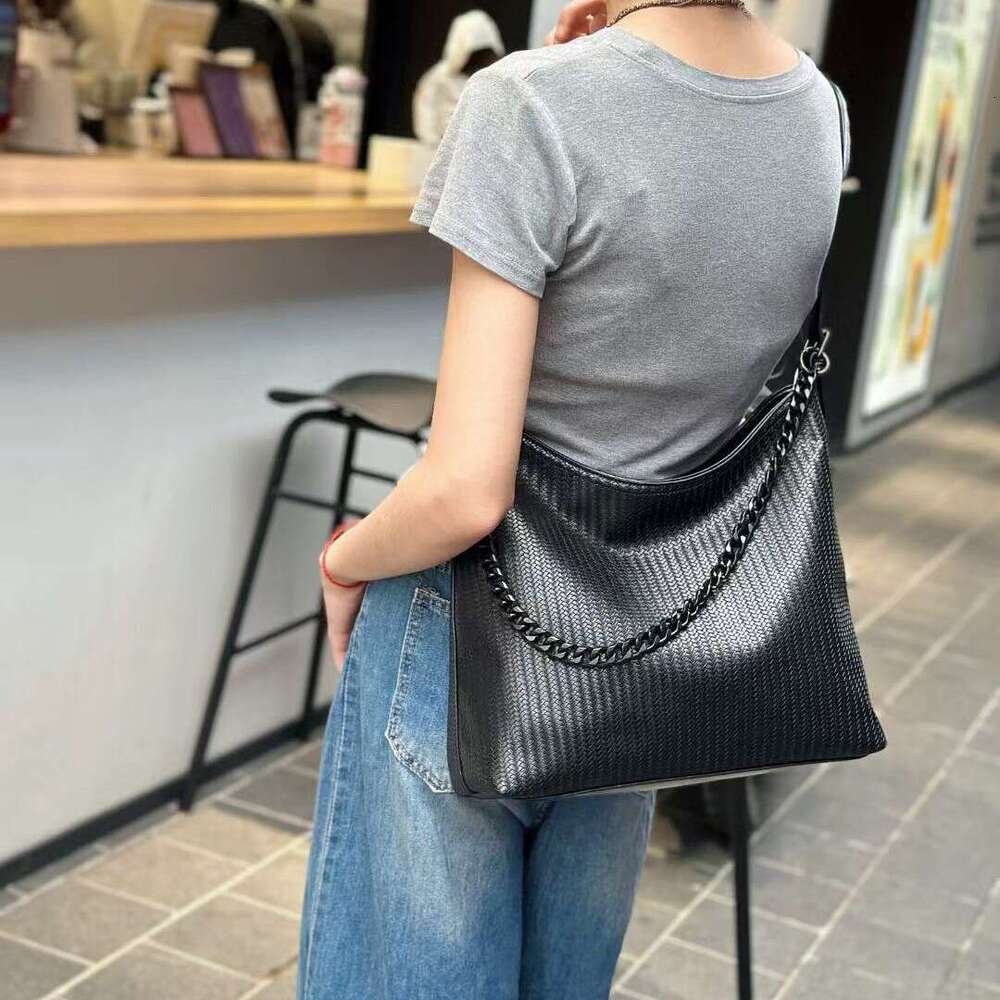 2025 Fashion Women's Korean Style Commuting Large Capacity Tote Spring Summer Niche Shoulder Crossbody Bag