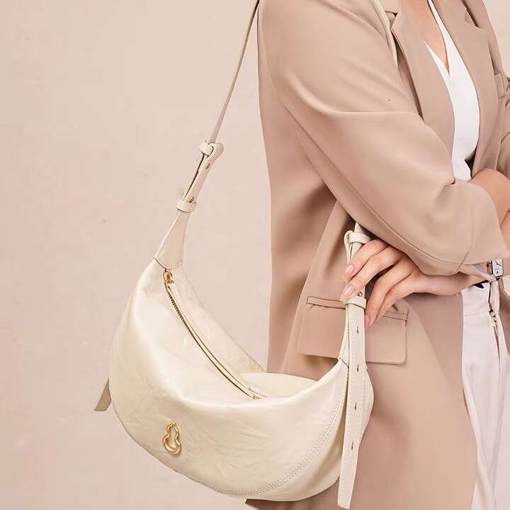 BAMPO Banpo Moon 2025 New Large Capacity Crossbody Shoulder Underarm Women's Daji Series Bag