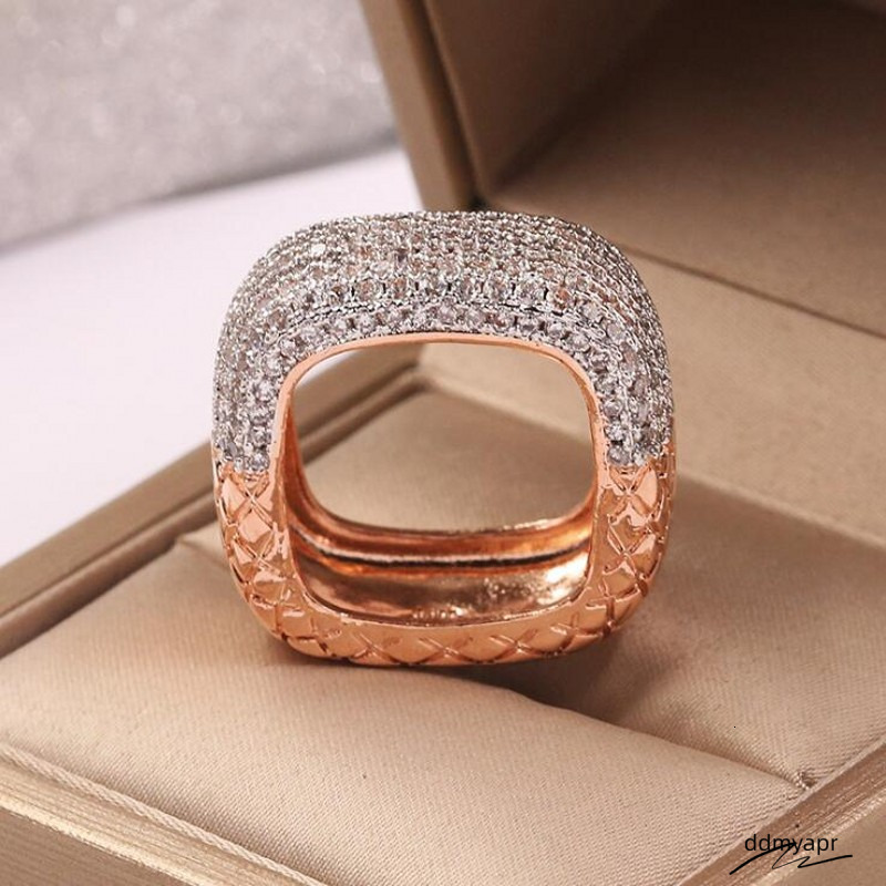 Victoria Ddmydec Wieck New Arrival Hot Sale Vintage Jewelry Sterling Sier Full 5A Cubic Zirconia Women Wedding Square Ring For Lover's Gift