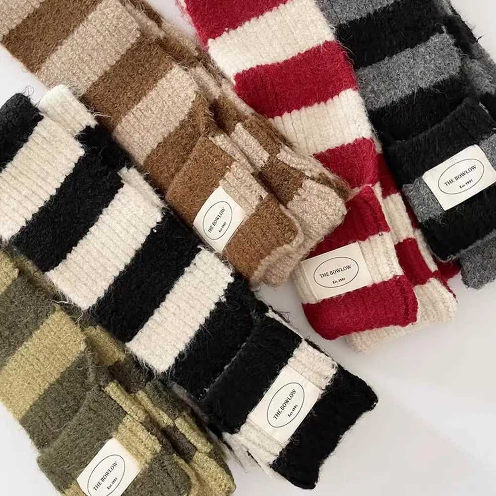 Korean Style Striped Cool Scarf Y2K Autumn Winter Imitation Cashmere Long Scarves Women Fashion Soft Neck Warmer Neckerchief NewXJ250905