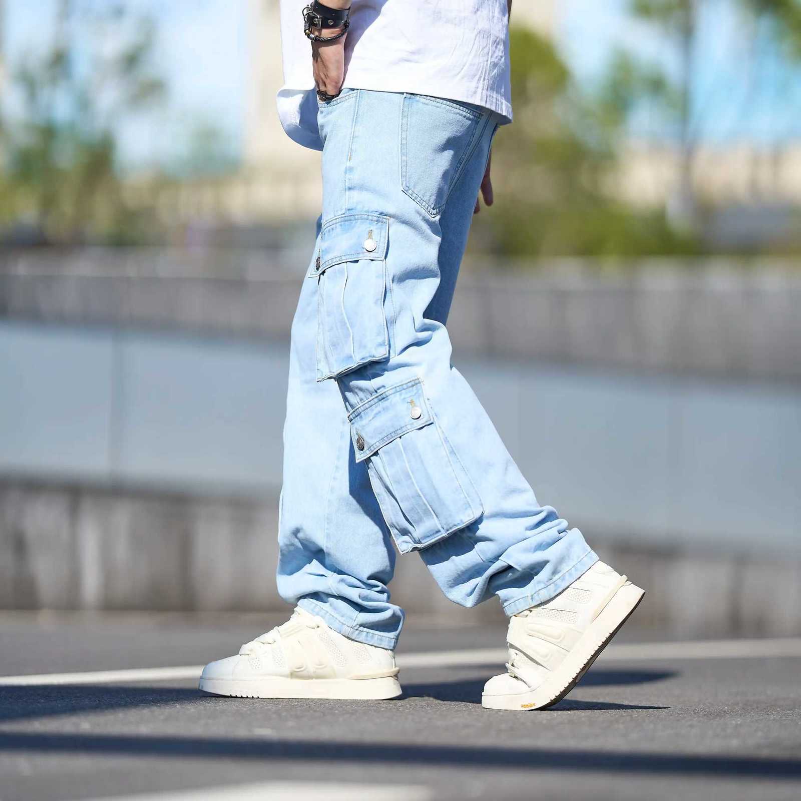 New Men Multi pocket Loose Straight Cargo Jeans Stylish Streetwear Male High Quality Solid Casual Denim Pants W250905