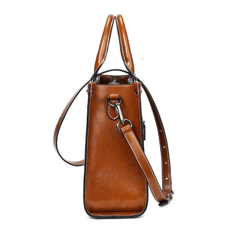 2025 New Oil Wax Splicing Genuine Leather Women's Style Cowhide Versatile Handbag Shoulder Crossbody Bag