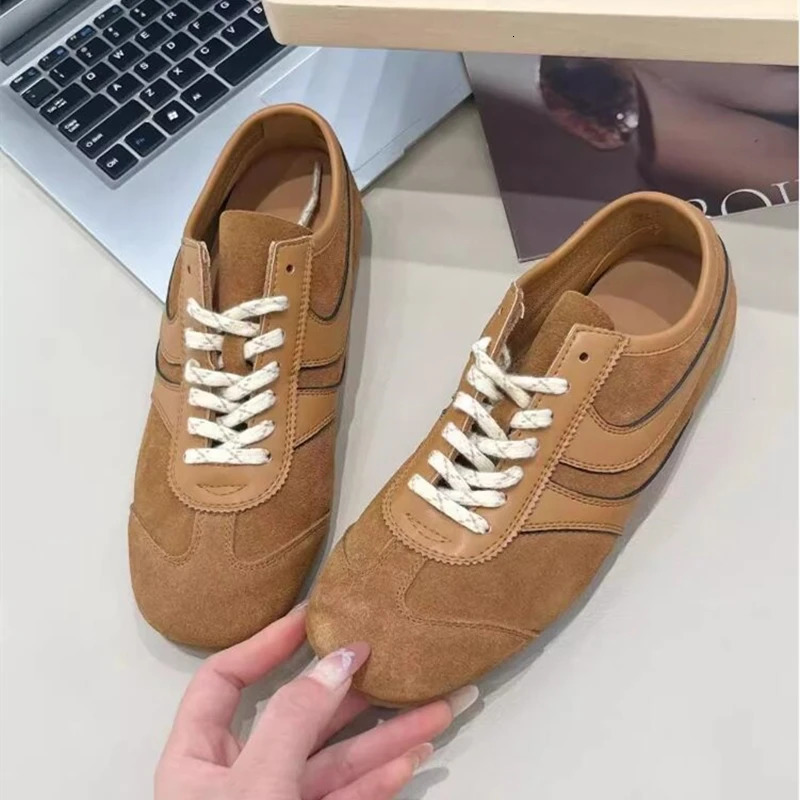 German Training Shoes Women Genuine Leather Sneakers Flat Laceup Retro Large Size Forrest Gump 250905