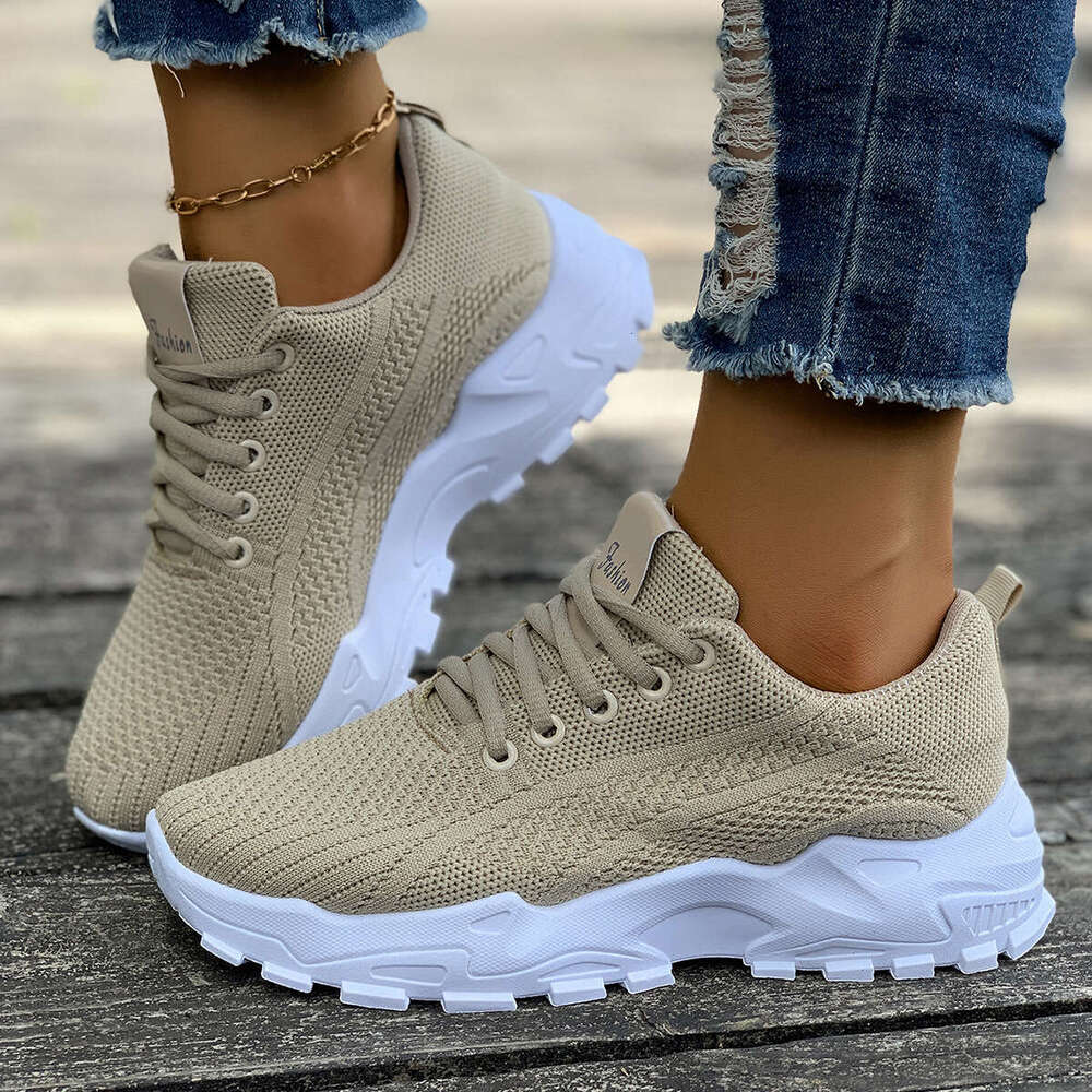 Couple Large Size 36-42 Sports Flyknit Lace-up Designer Shoe Women's Soft Sole Breathable Running Shoes Shallow Mouth Flats