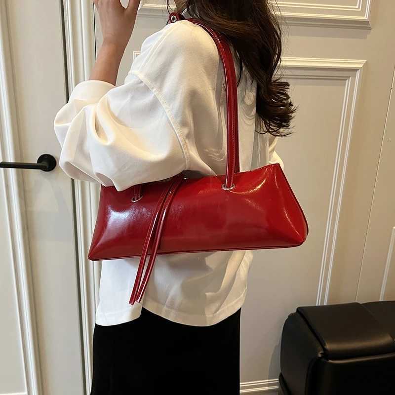 MOODS Summer Hot Stylish Underarm Shoulder Bags For Women Multi Colors Designer Handbags Armpit Bag With Smooth Zipper Z250903