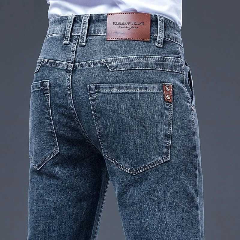 2023 Spring and Autumn New Classic Fashion Solid Color Elastic Small Legs Mens Casual Slim Comfortable Breathable Jeans 2836 W250905