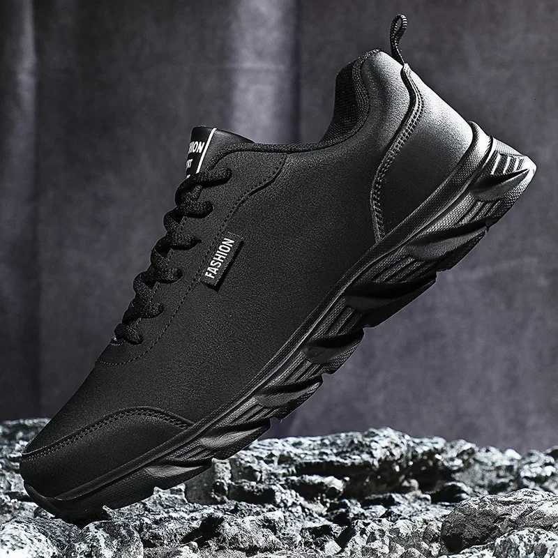 Men Running Shoes Breathable Sneakers Men Lightweight Outdoor Sport Shoes Leather Men Walking Athletic Shoes Athletic Sports Shoes Z250905