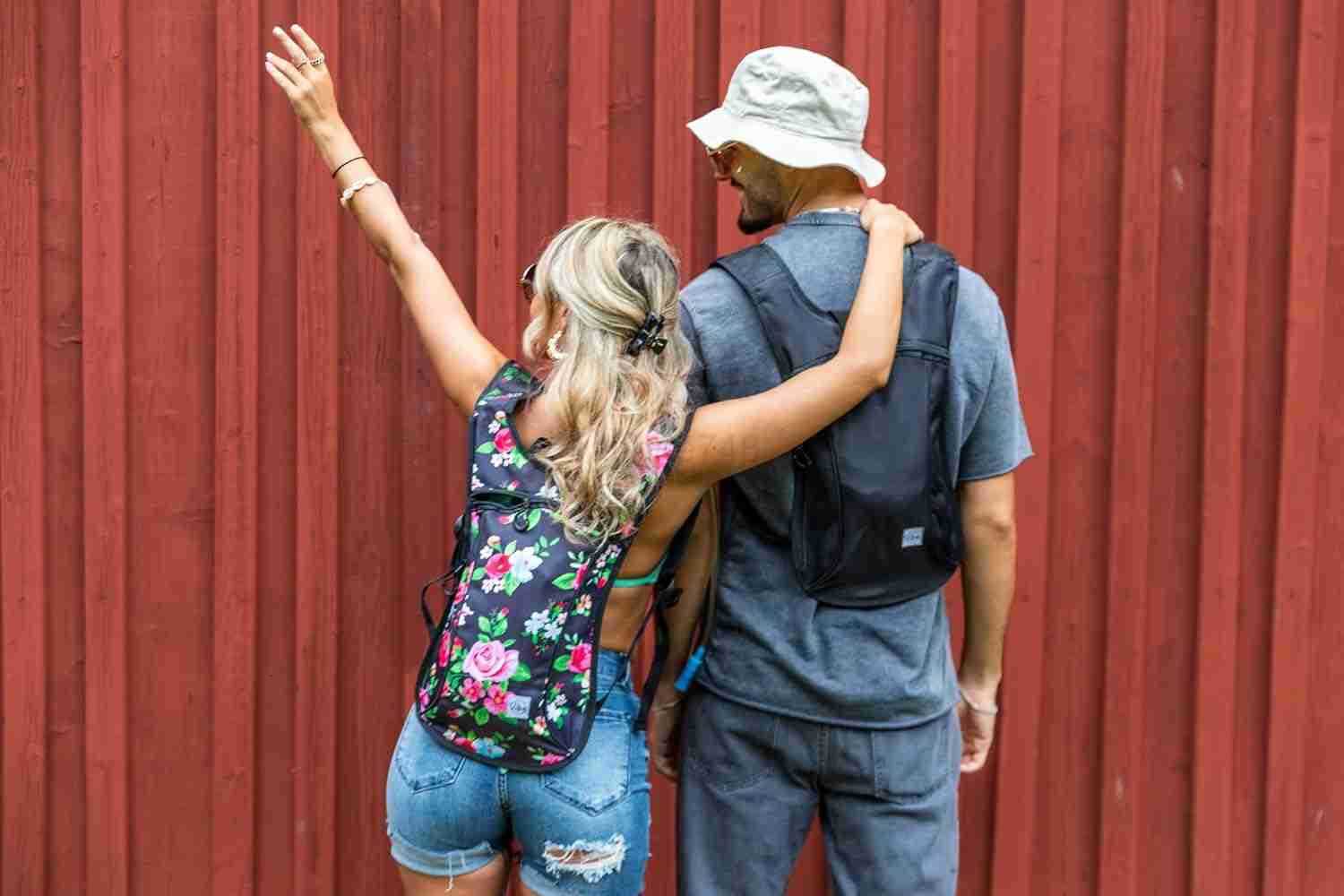 Hydration Pack Backpack with 2L Water Bladder for Women Men Teens Kids Hydropack Hydro Sports Outdoor Running Camping Hiking Festivals Raves M250905